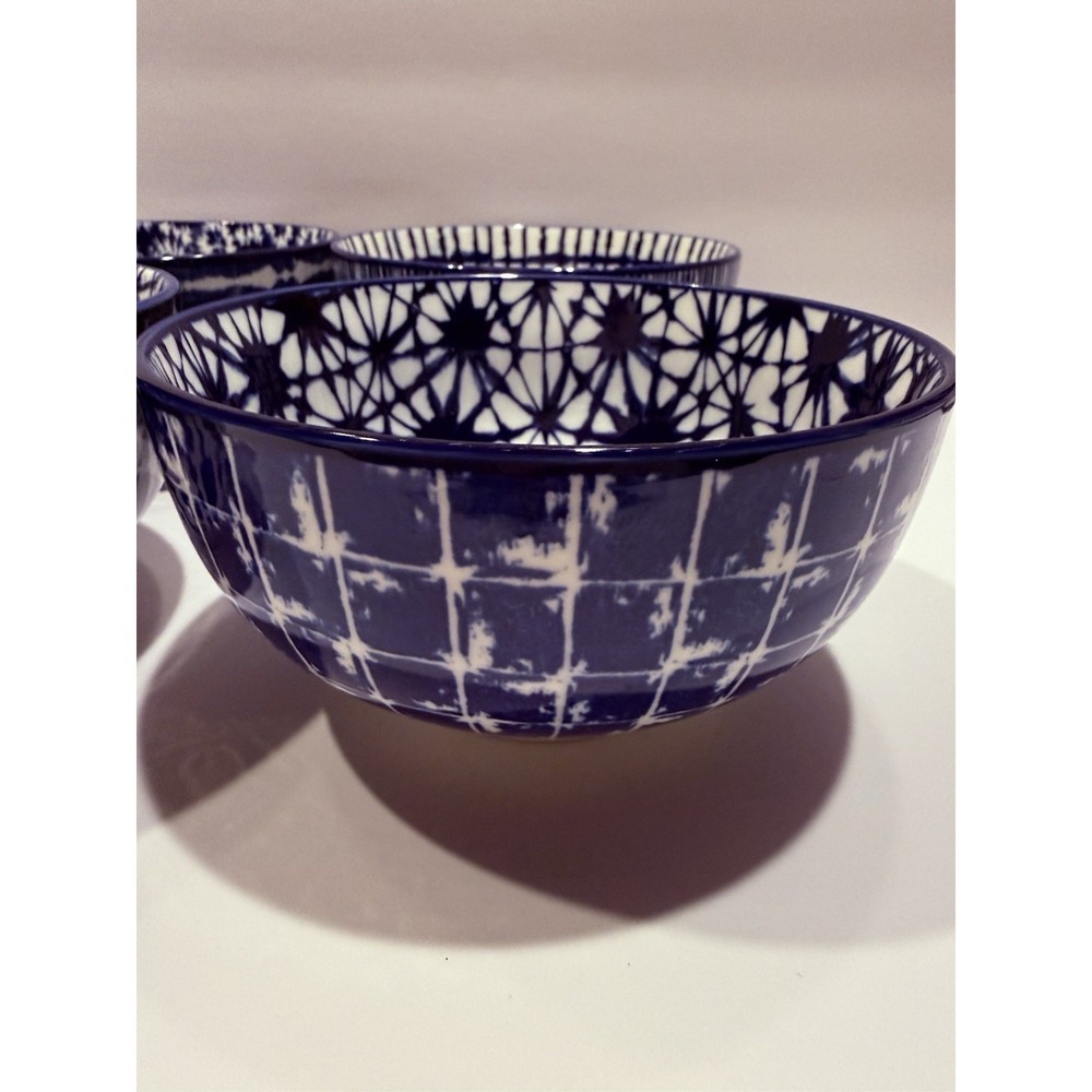 Signature International Shibori 6" Blue And White Rice Bowls Set Of 4 - Picture 3 of 9